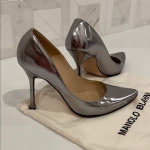 Manolo blahnik silver shoes